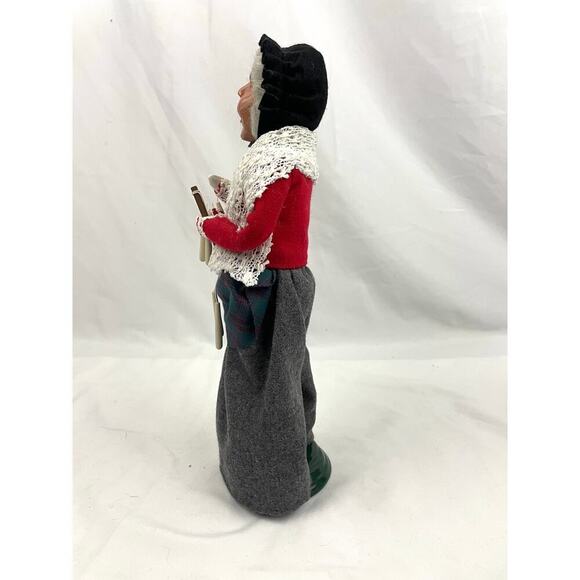 VTG Byers Choice Caroler Figurine 13" Woman Dipped Candles in Basket 1999 - Picture 3 of 14